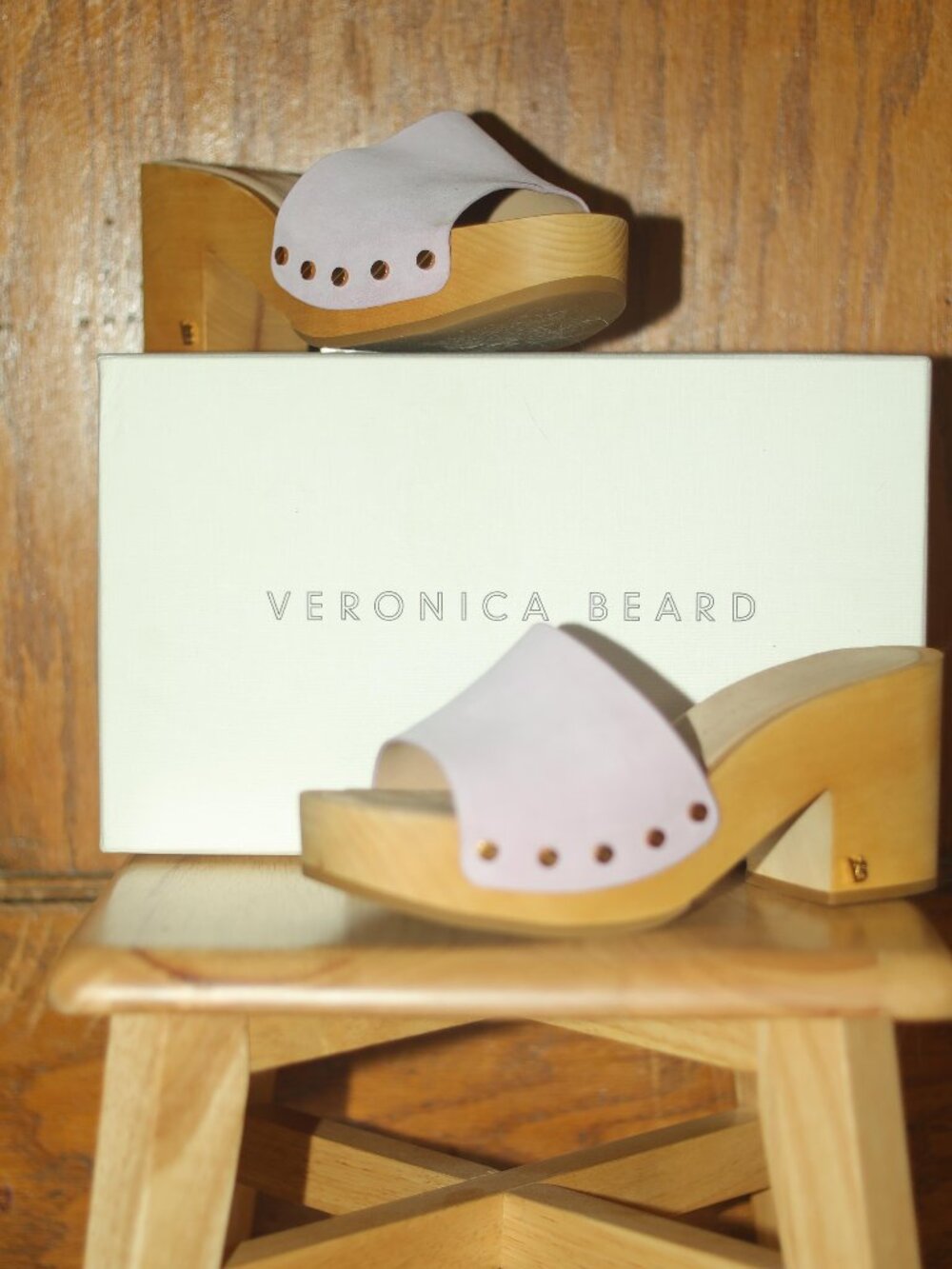 Veronica Beard Hannalee Lavender Clogs size 7